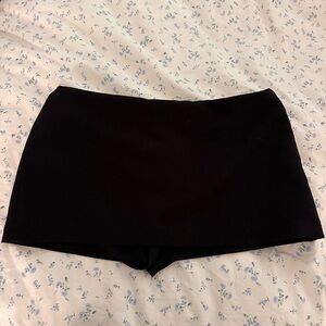 Edikted Black Mini SKORT